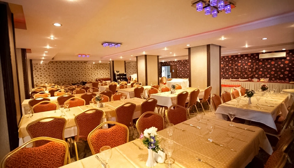 هتل دوکان دلوکس کوش آداسی